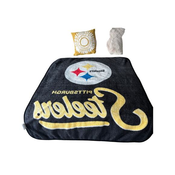 Steelers Fleece Blanket size 48 x 60 - Picture 3 of 3